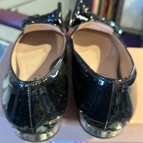 Miu Miu Bow Flat Sz 39 Patent Leather - Picture 8 of 12